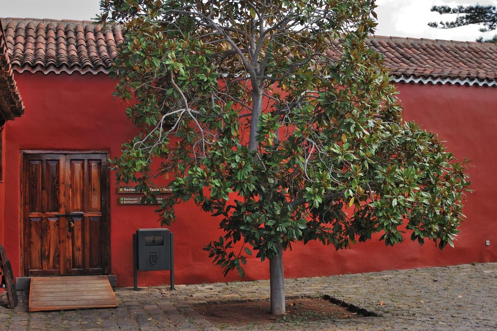 Weinhaus La Baranda