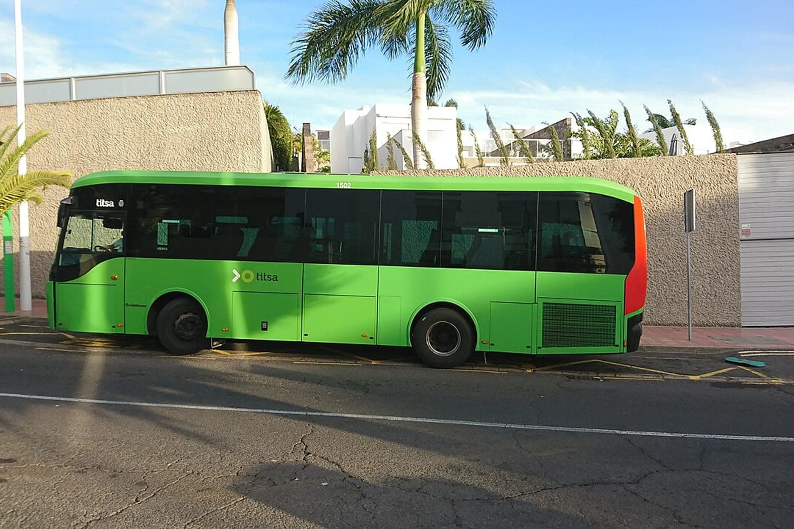 Buses to Tenerife South Airport (TFS)