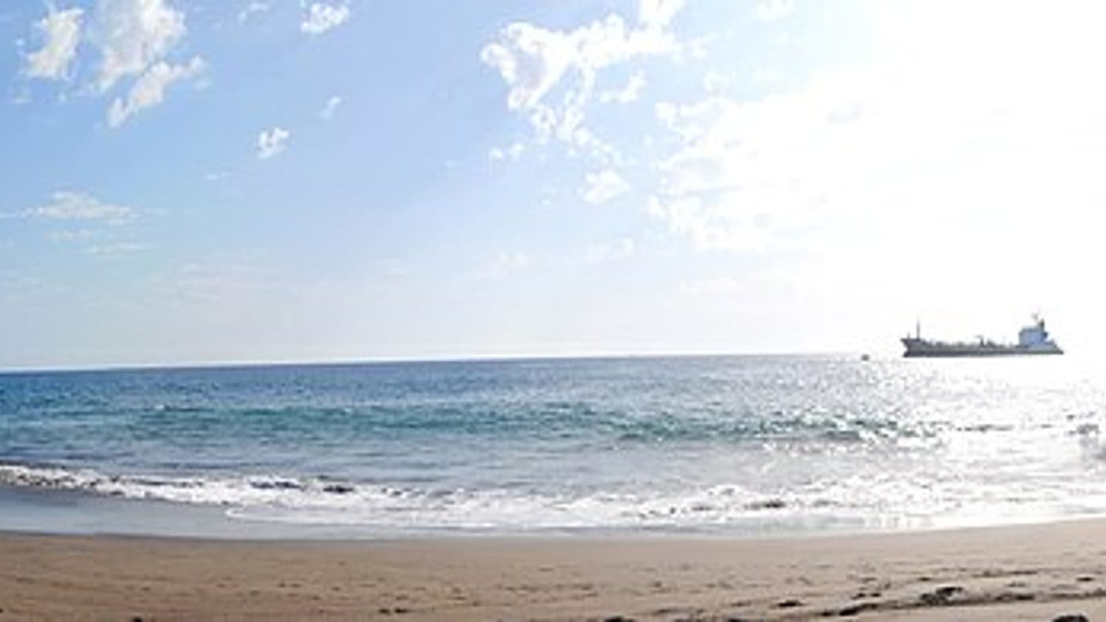 Playa de La Tejita y Montaña Roja